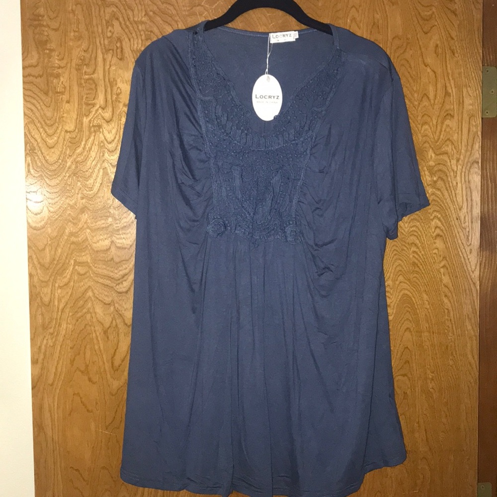 Front detail T-shirt